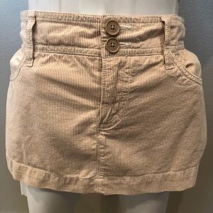 HOLLISTER PIN STRIPED SKIRT!!